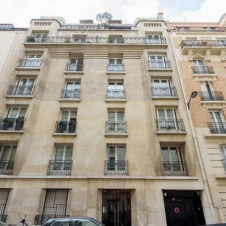 Luxury Flat With Patio Garden Appartamento Parigi